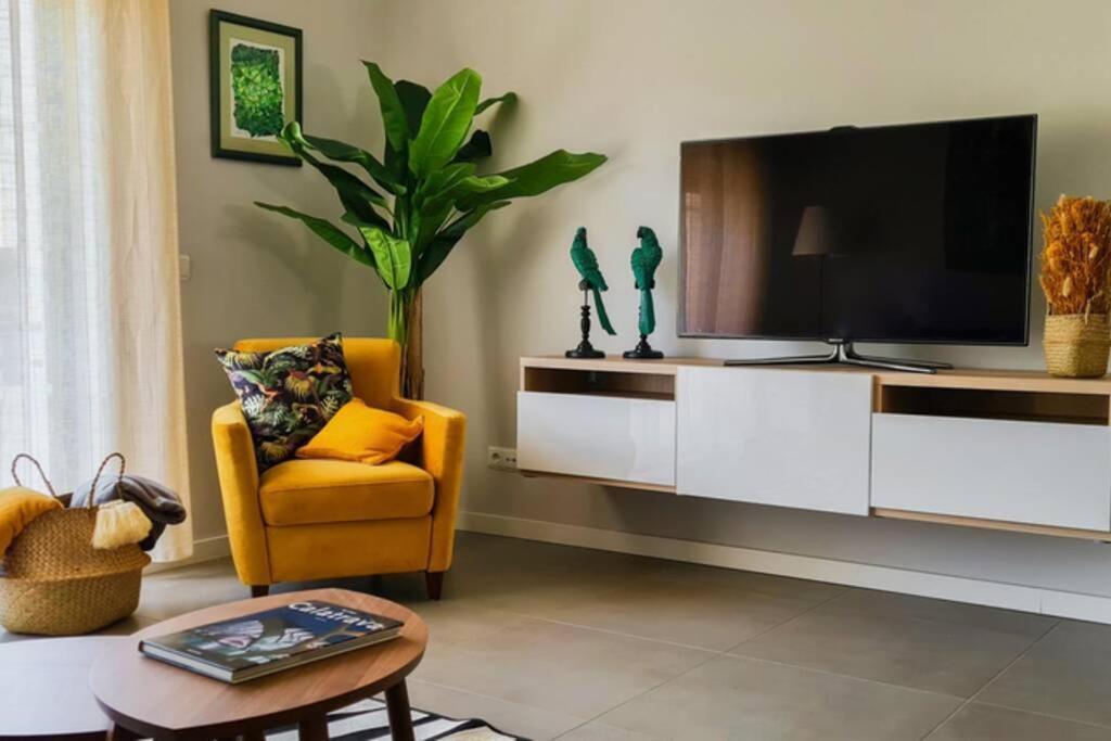 Comfort Zone Beach Apartment Quarteira Bagian luar foto