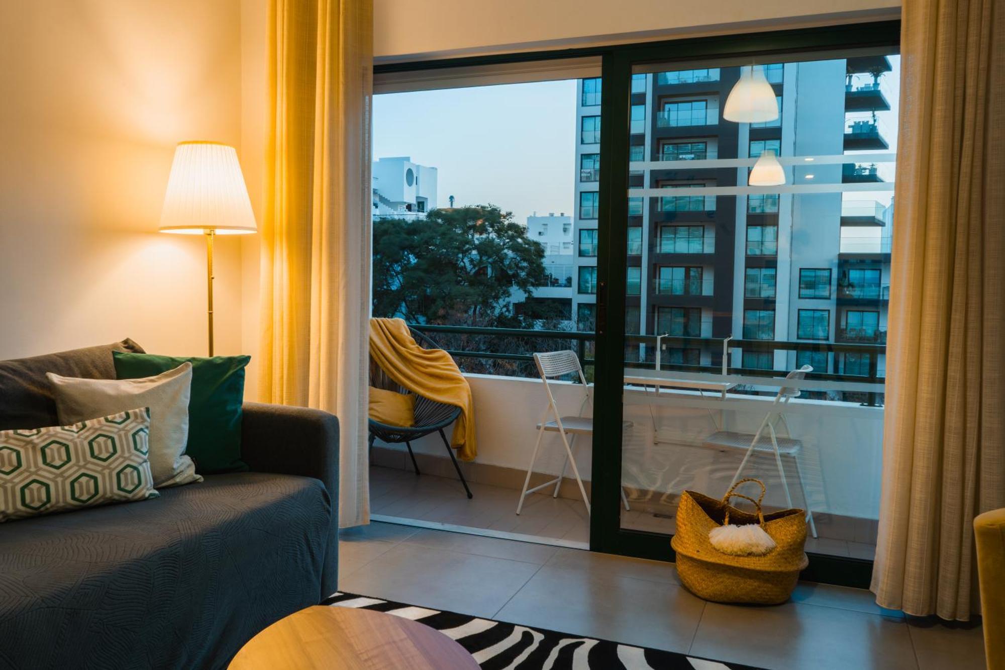Comfort Zone Beach Apartment Quarteira Bagian luar foto