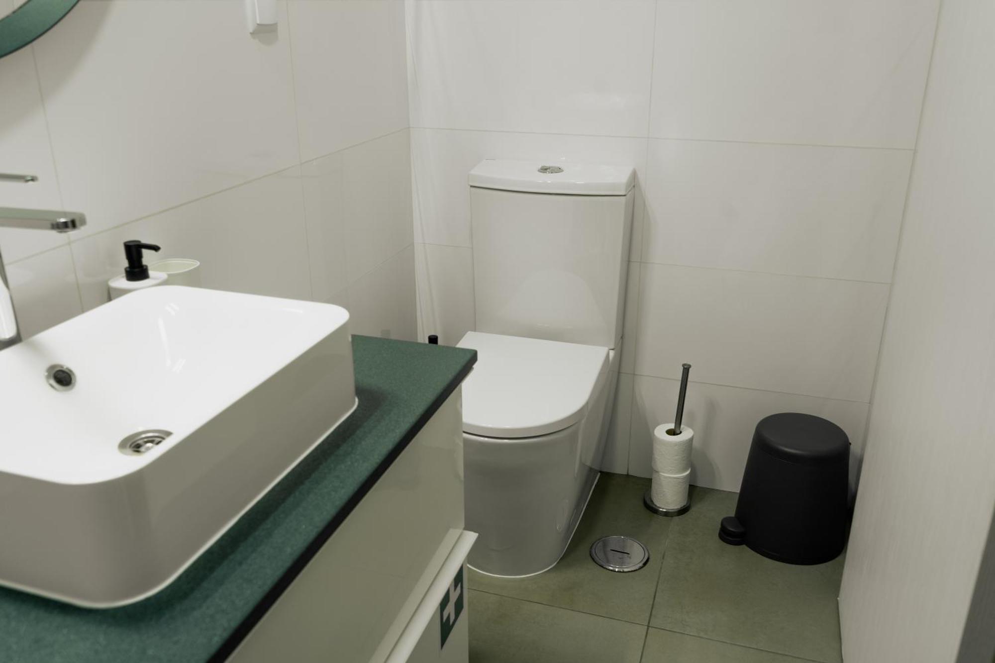 Comfort Zone Beach Apartment Quarteira Bagian luar foto
